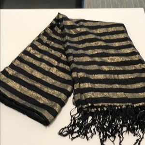 Black and Gold scarf
